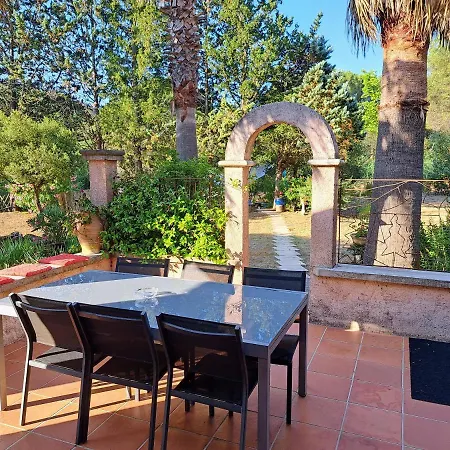 Дом отдыха Provencale Avec Piscine Au Calme *