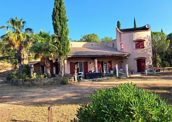 Σπίτι διακοπών Provencale Avec Piscine Au Calme