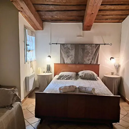 Holiday home Provencale Avec Piscine Au Calme