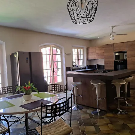 Holiday home Provencale Avec Piscine Au Calme *