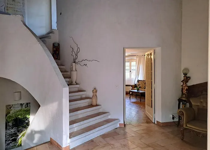 Casa vacanze Provençale Avec Piscine Au Calme *