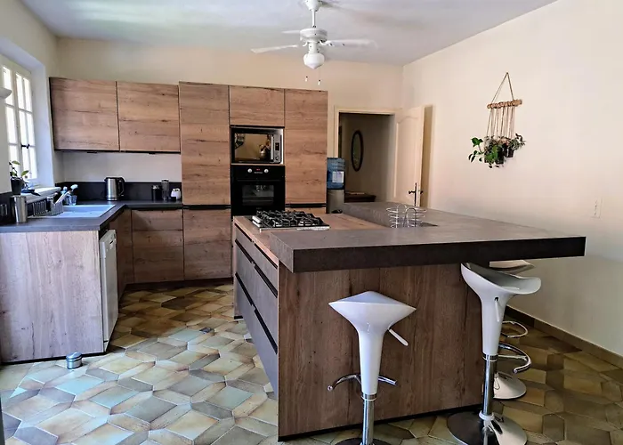 Provencale Avec Piscine Au Calme * Sainte-Maxime